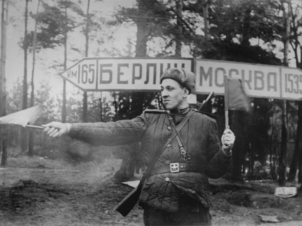 1945 год в черно-белых фотографиях