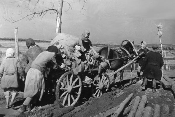 1941 год в черно-белых фотографиях